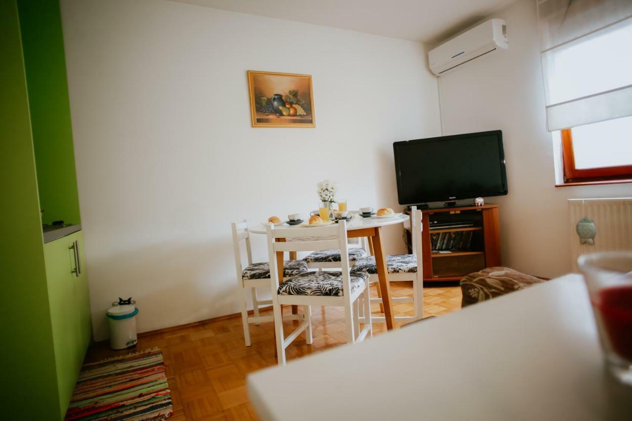 Petros Apartmani 武科瓦尔 外观 照片