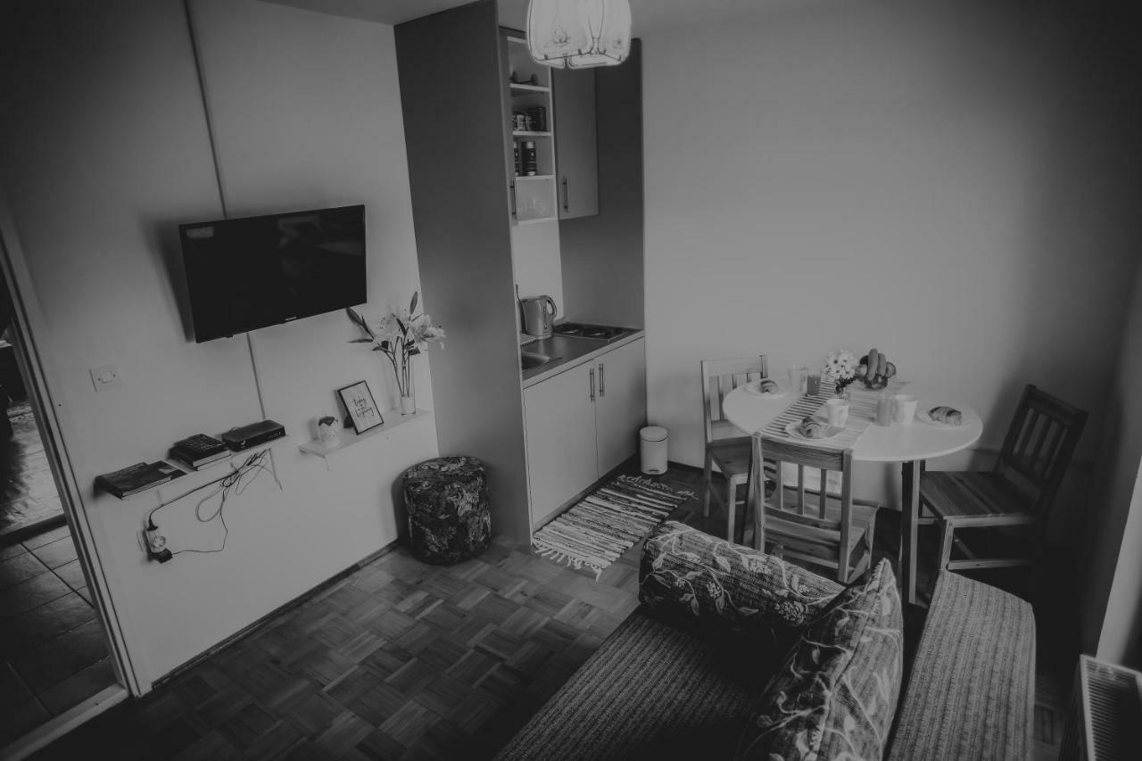 Petros Apartmani 武科瓦尔 外观 照片